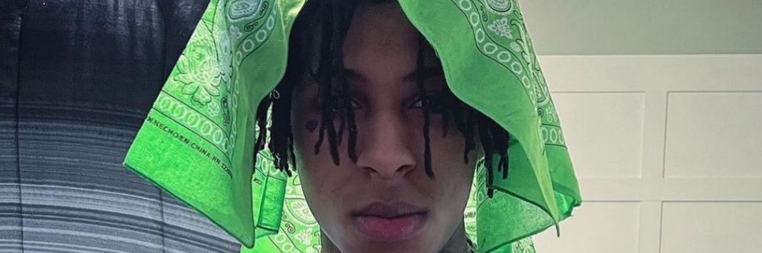 ✞🐍's banner