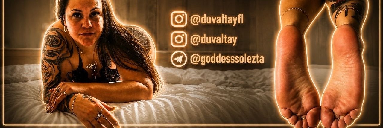 tay 🌸's banner