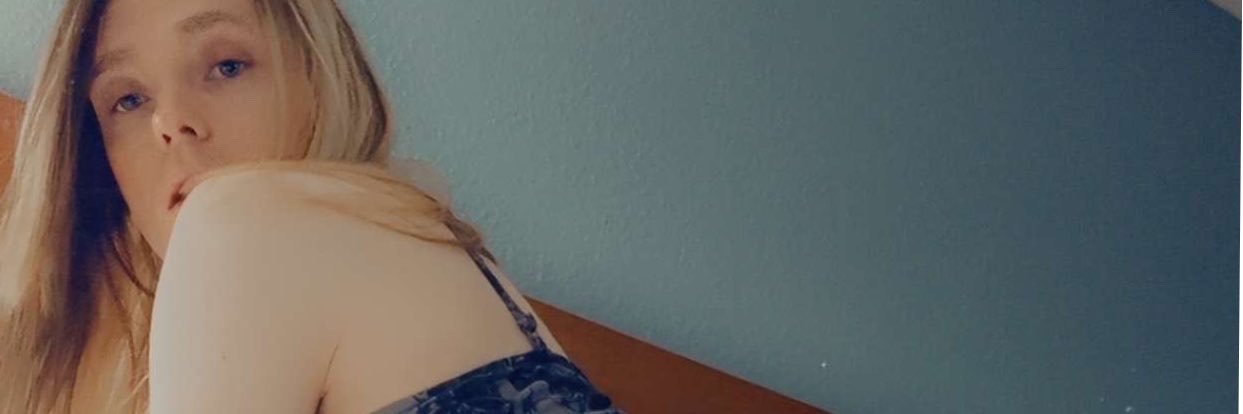 Alice Fi 🖤🥀🏳️‍⚧️'s banner