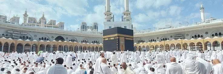 naziya khan 🕋🕌's banner