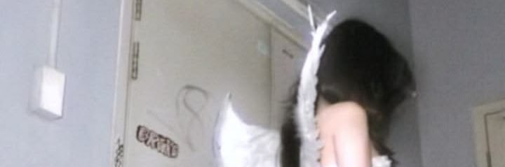 Kari Nanami's banner