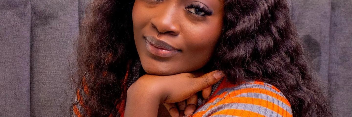 Rosemary Isong 🌺🤍's banner