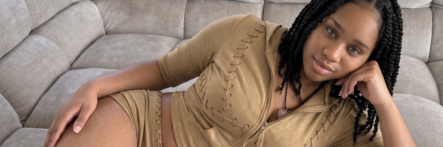 Nia Simon's banner