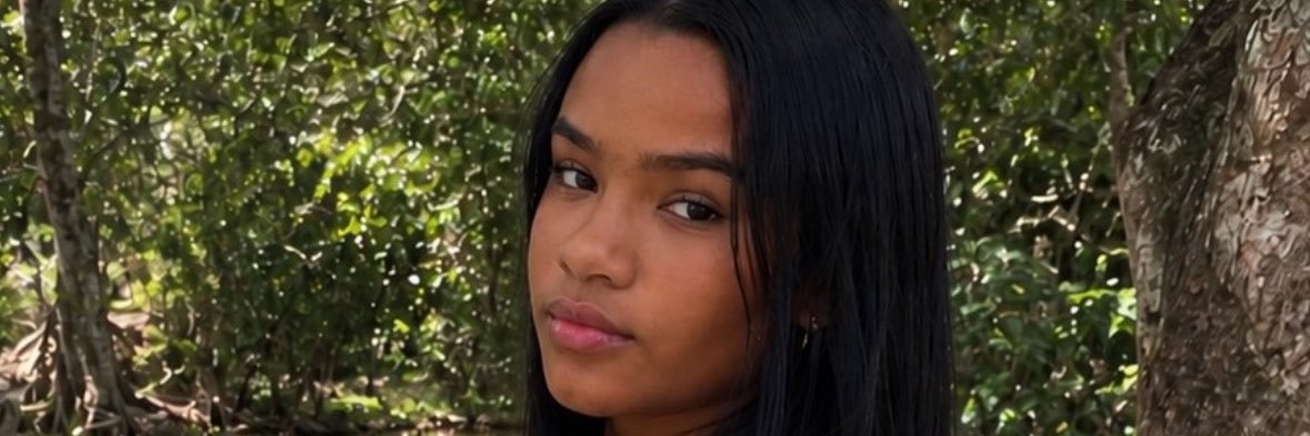 Nayara Assunçao's banner