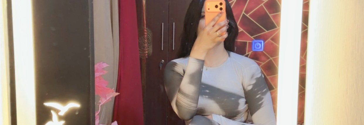Zoya Khanzadi's banner