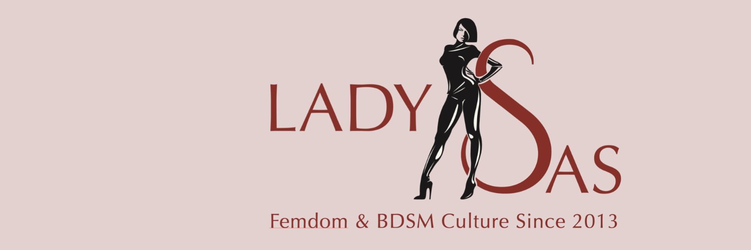 Madame Saskia's banner