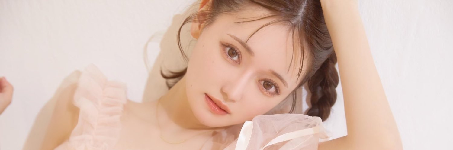 石綿日向子's banner
