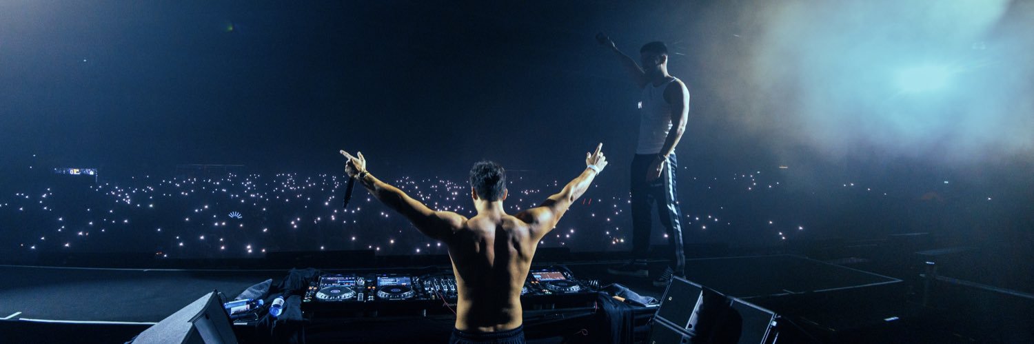 VINAI's banner