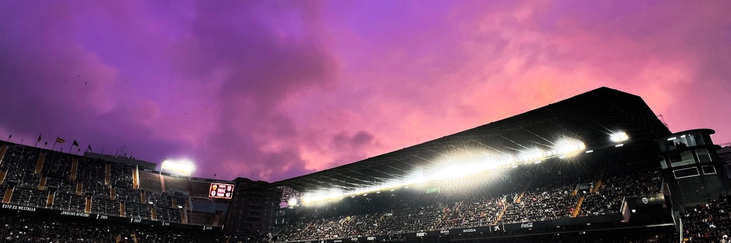 𝐸𝓁𝑒𝓃𝒶's banner