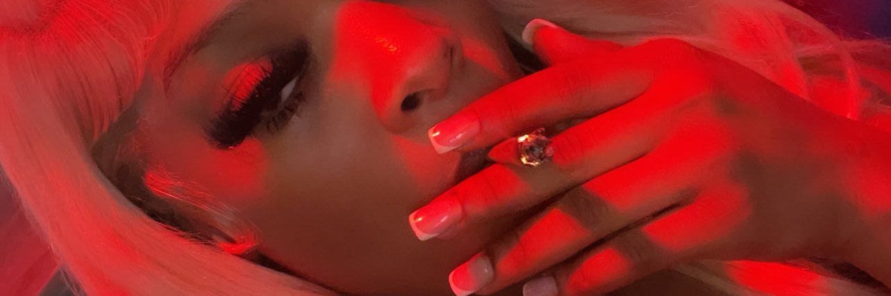corijanaeee🦋's banner