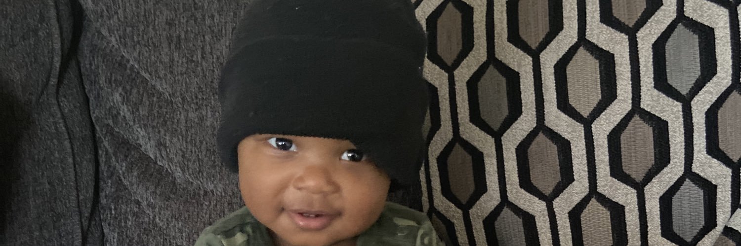 Sweizayne🤎's banner