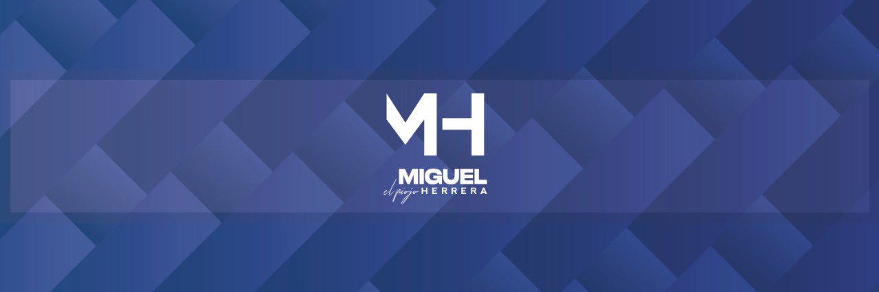 Miguel Herrera's banner