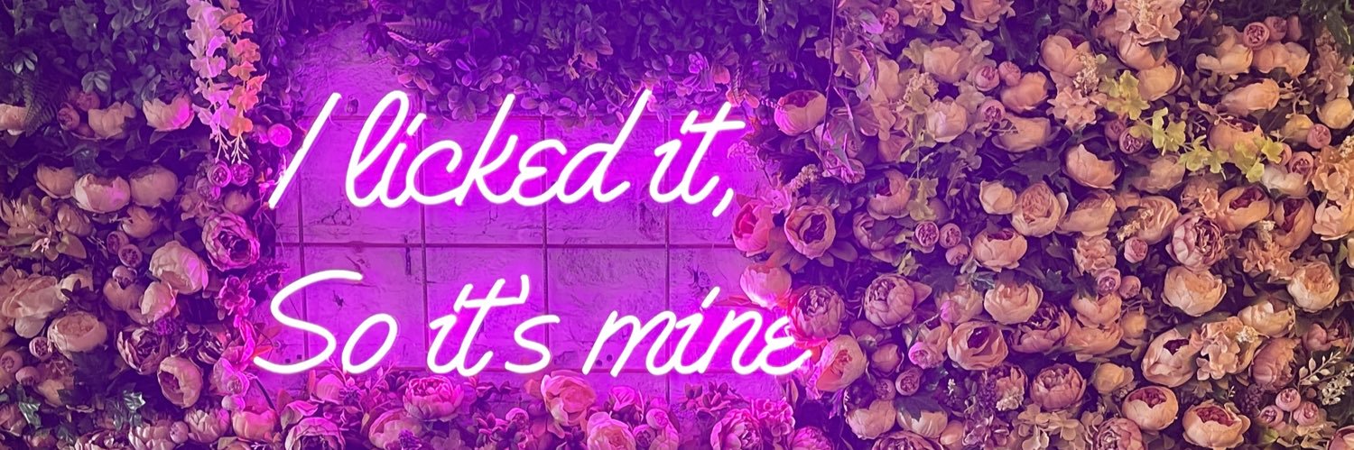 𝒱𝑒𝑒 ✨'s banner
