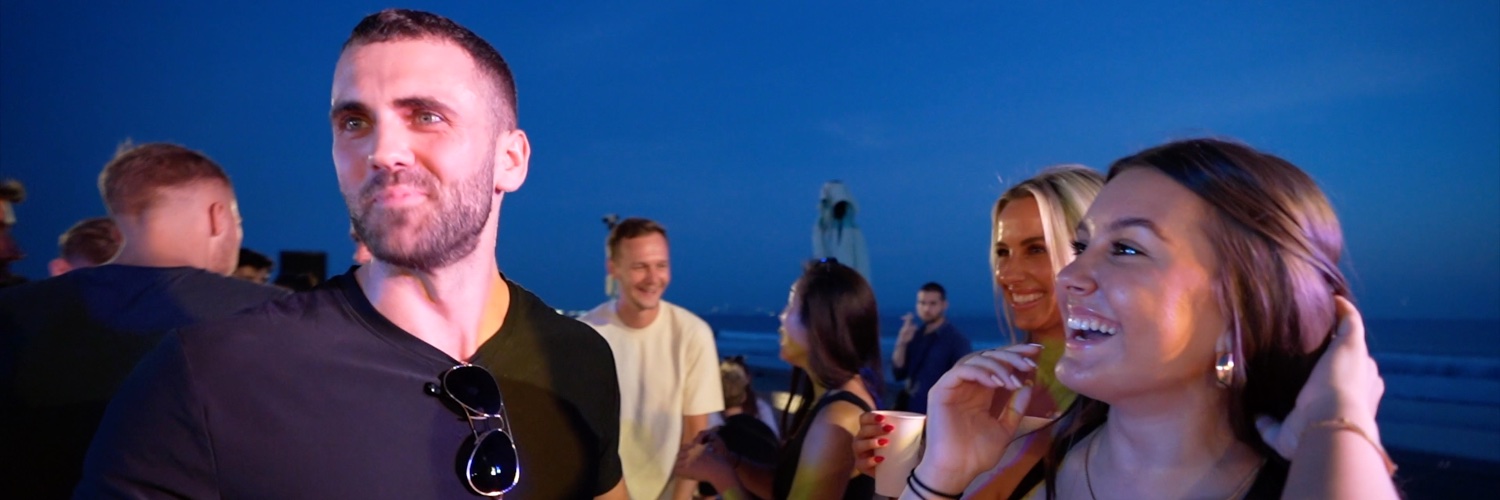 Max Kesik's banner