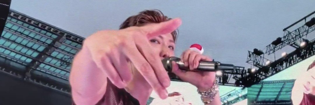 you⁷ 𝄢♮'s banner