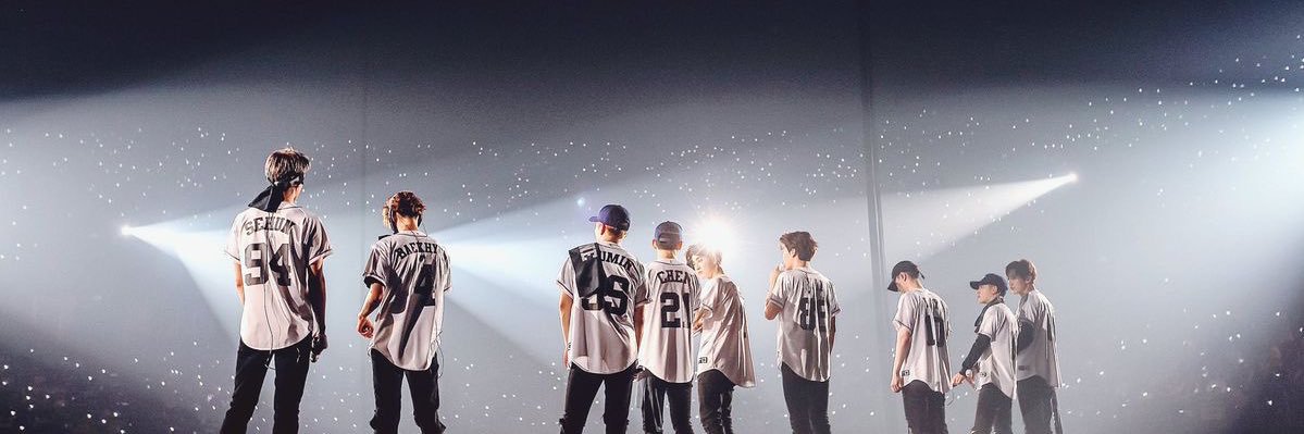 นอมแนม.'s banner