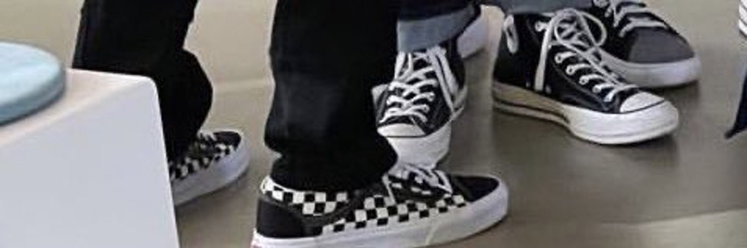 บม's banner