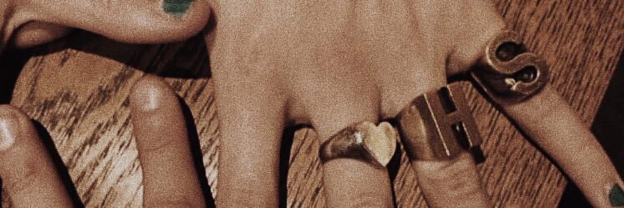 Isa's banner