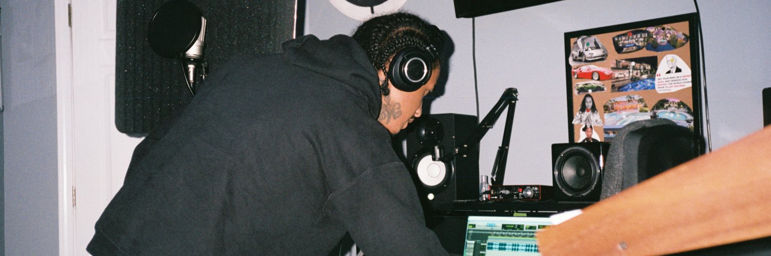 Eazy Breezy Fleazy's banner