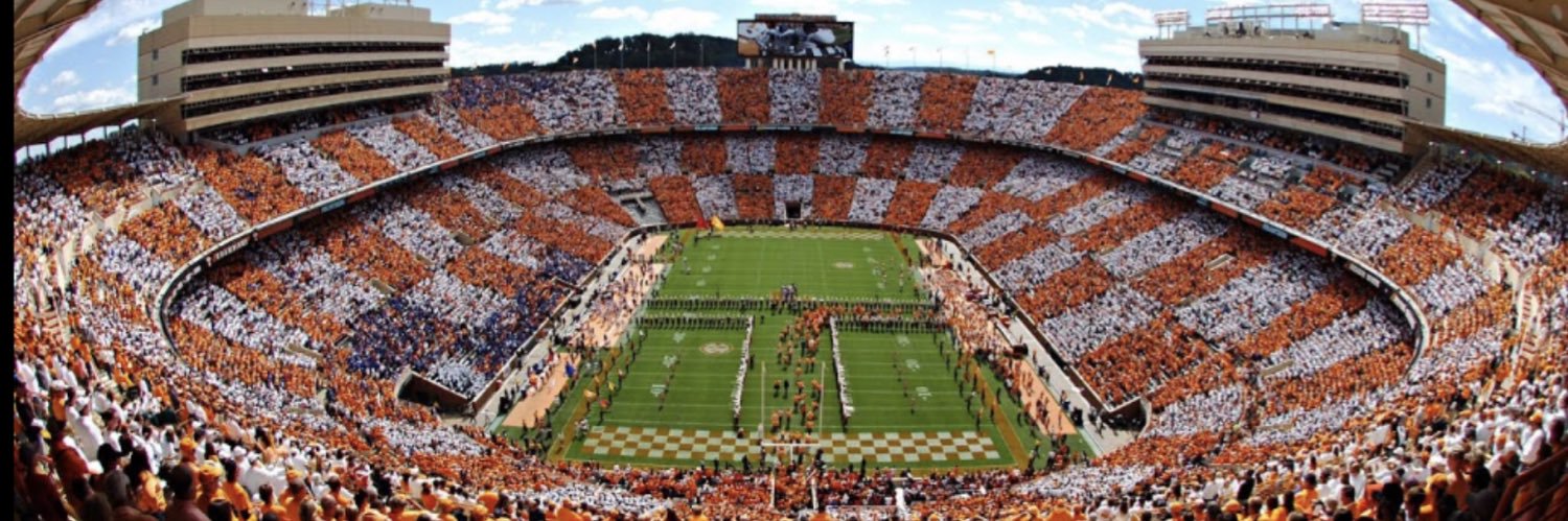 Audrey Caylor~TRUST NO ONE 🍊🐝's banner