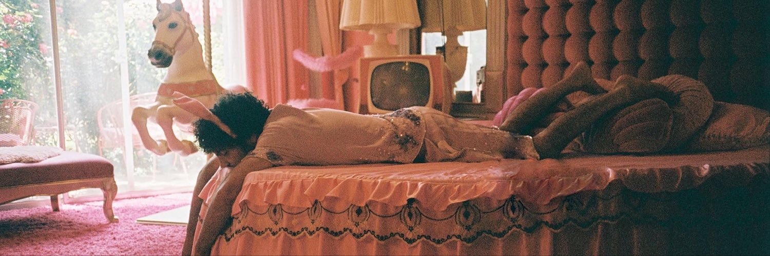 benny blanco's banner
