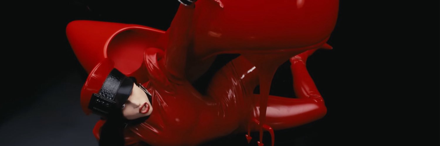 𝑳𝑨 𝑴𝒀𝑺𝑺 𝑶𝑭 𝑻𝑯𝑬 𝑹𝑼𝑵𝑾𝑨𝒀 🚬's banner