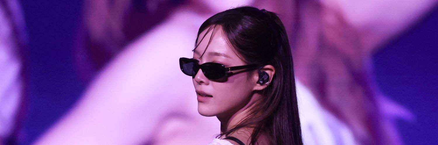 카렌 ʕ•ᴥ•ʔ's banner
