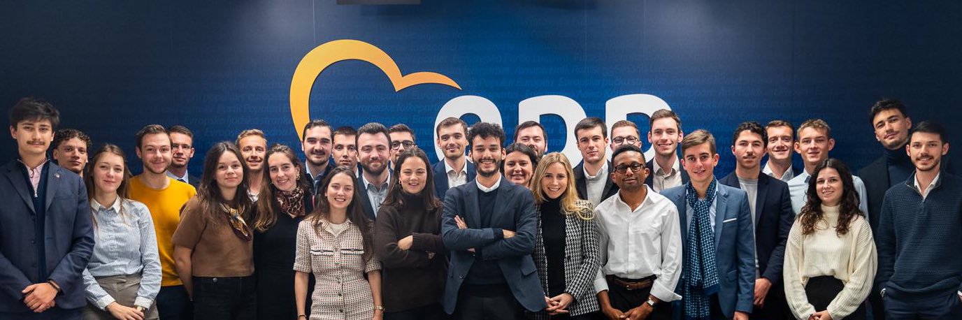 Les Jeunes Républicains's banner