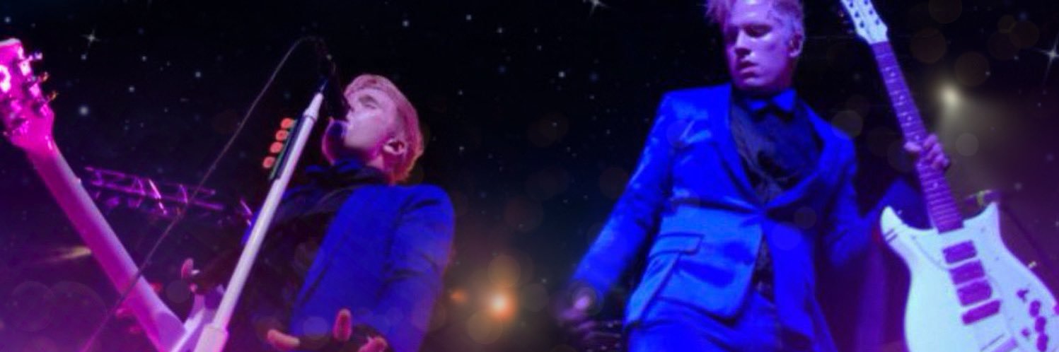 emily ☆'s banner