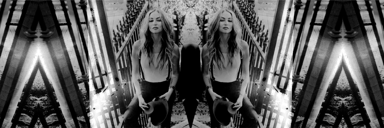 Drea de Matteo's banner
