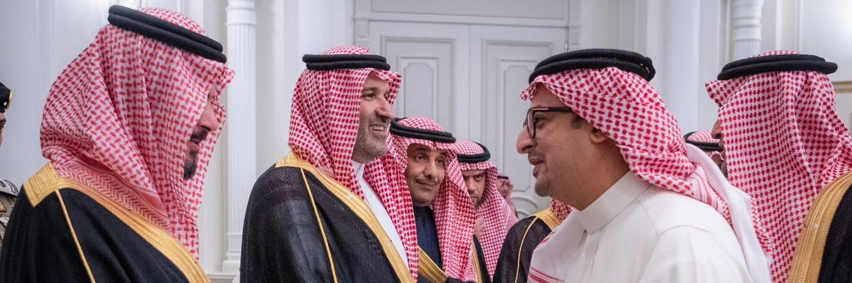 سلطان سمّان's banner