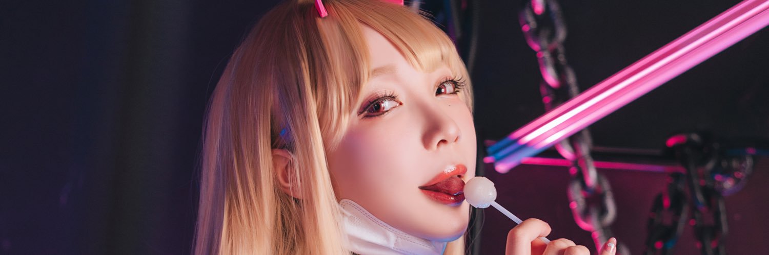 99's banner