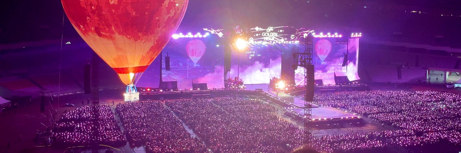 feedme⁸ ⬆️🛸's banner
