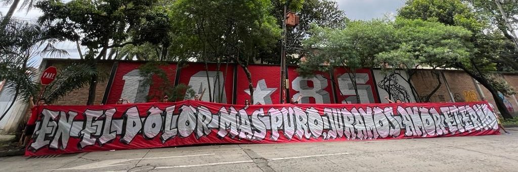 LA★85's banner