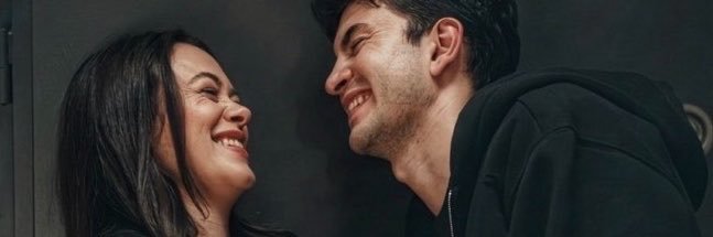 Müge 🤎's banner