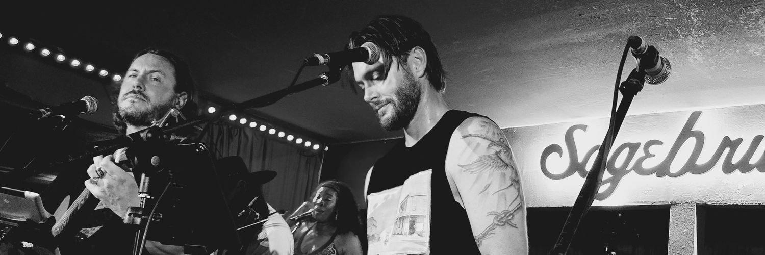 Dina 🖤📷 - #SPNAustin's banner