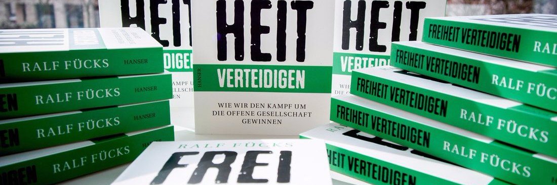 Ralf Fuecks's banner