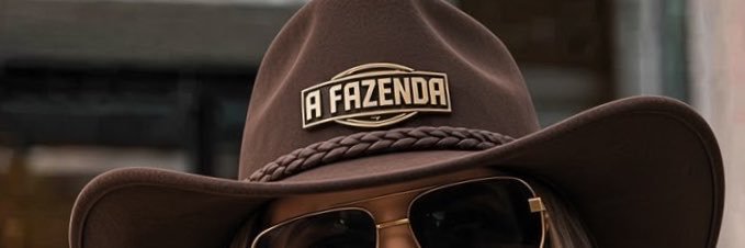 Cassie Paiva 🧹💄's banner