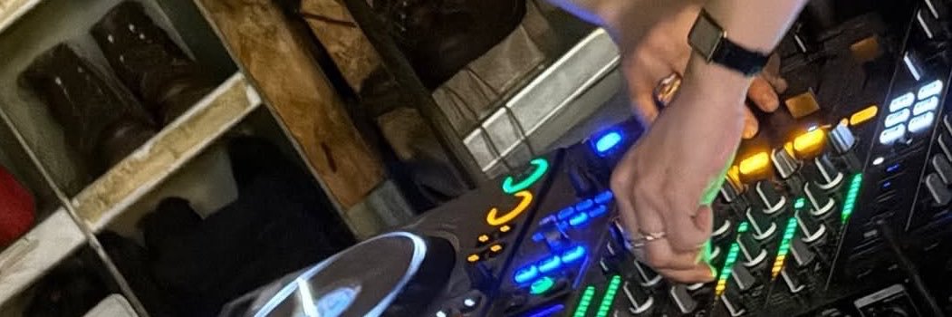 𝑙𝑢𝑛𝑎 .𖥔 ݁'s banner