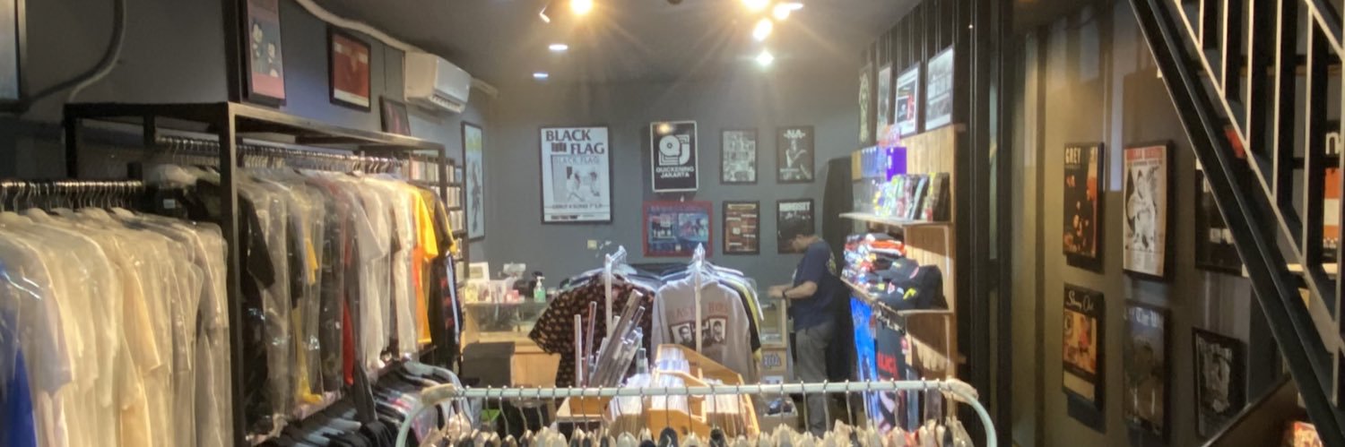 QUICKENING STORE's banner