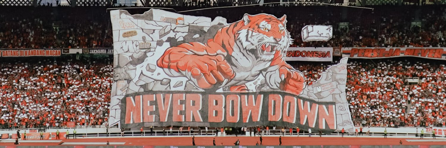 the Jakmania's banner