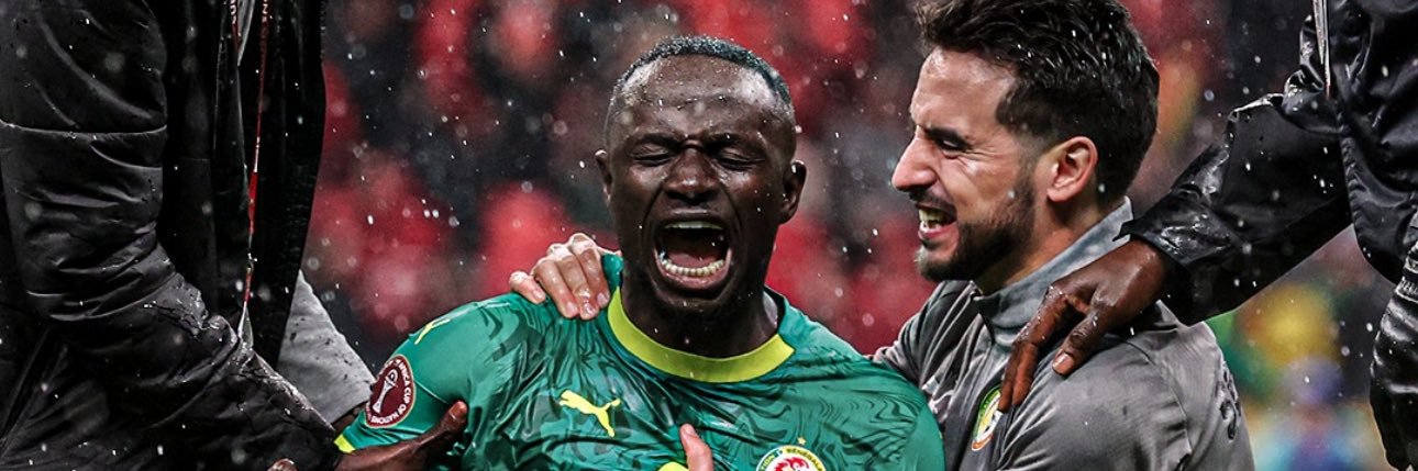 Football Senegal's banner