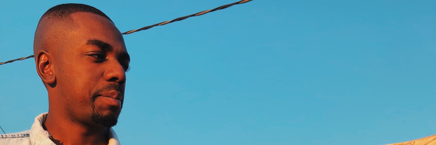 Johnny English ✨🌍's banner