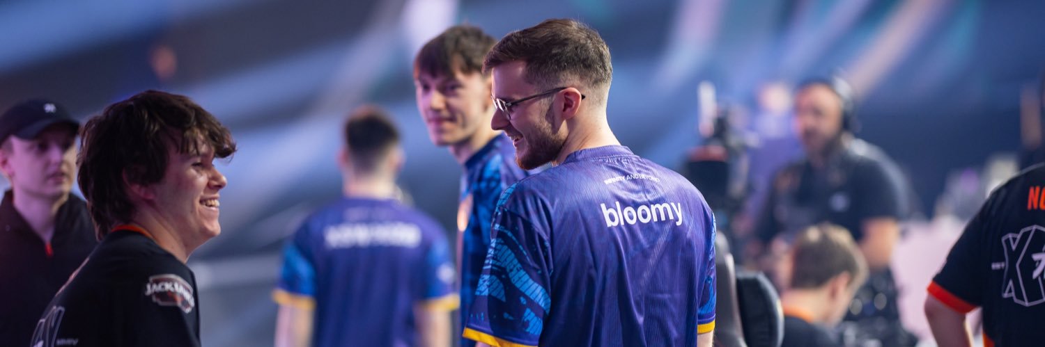 bloomy's banner