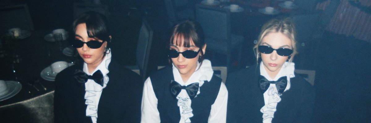 𝐒𝐚𝐝𝐢𝐞 𓎬 | A Lésbica do Audiovisual 🪽's banner