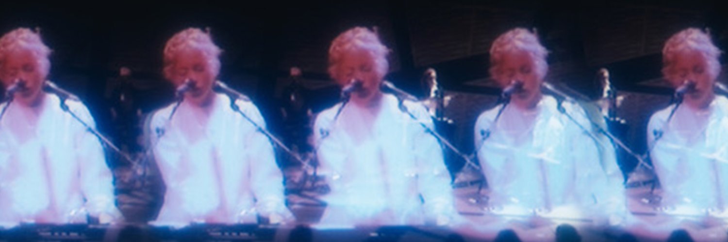 Agnes Obel's banner