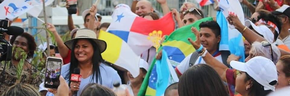 Elizabeth González's banner