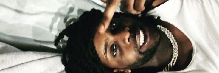 TS✰'s banner