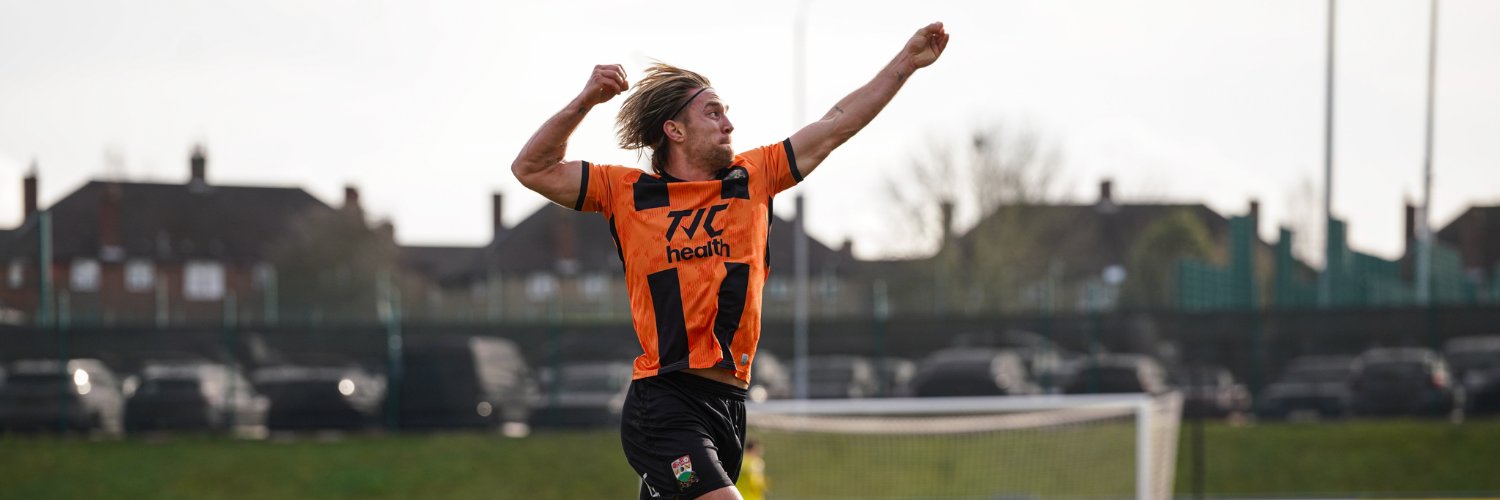 Barnet FC 🐝's banner