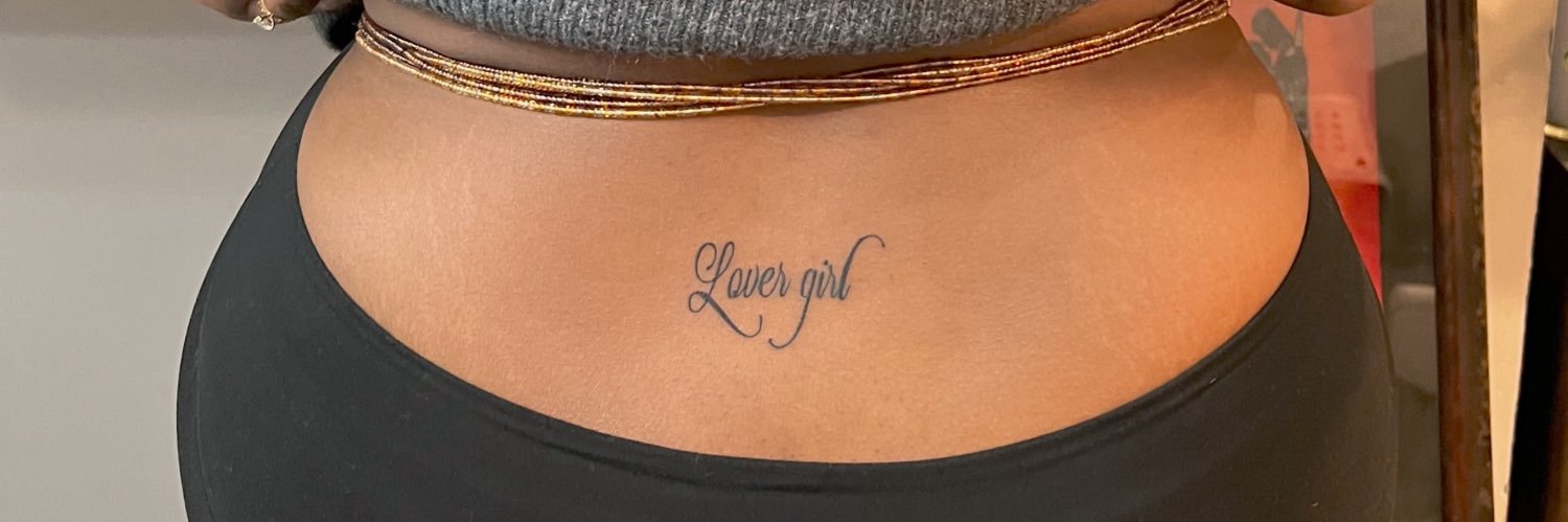 Mommiana 💖's banner